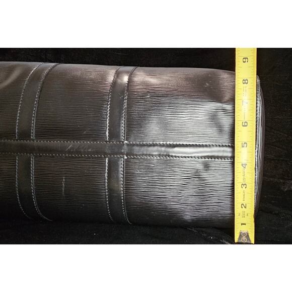 LOUIS VUITTON Epi Keepall 45 Boston Bag Black - Picture 10 of 16